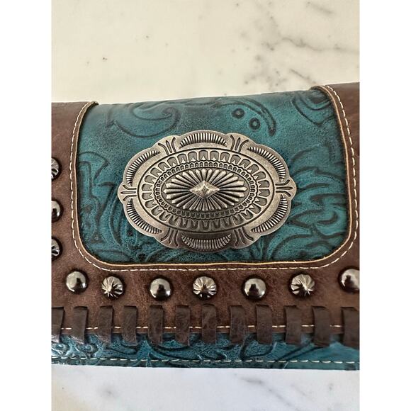American west tri fold wallet with strap - Picture 3 of 11